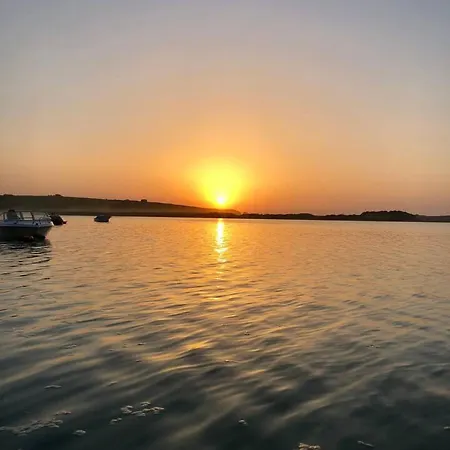One Bedroom At 300 M Away From The Beach With Shared Pool And Wifi Appartement Mogro
