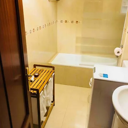 Appartement One Bedroom At 300 M Away From The Beach With Shared Pool And Wifi